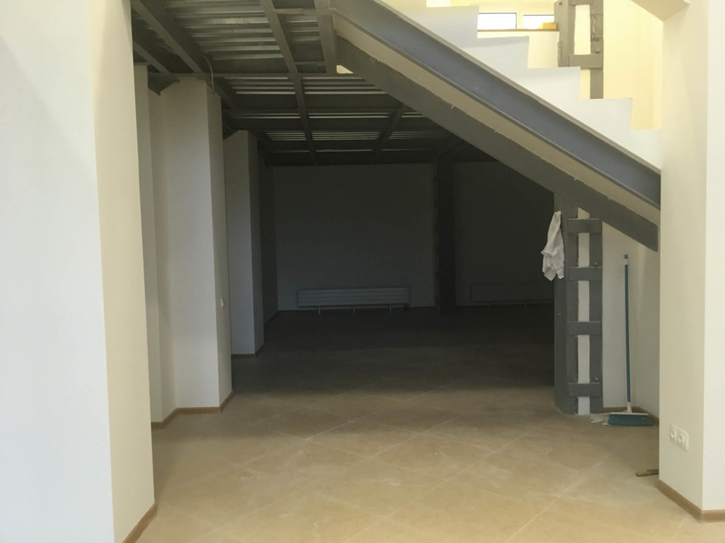 Торговое помещение 173,4 м², Комендантский пр., 60 - Первый этаж