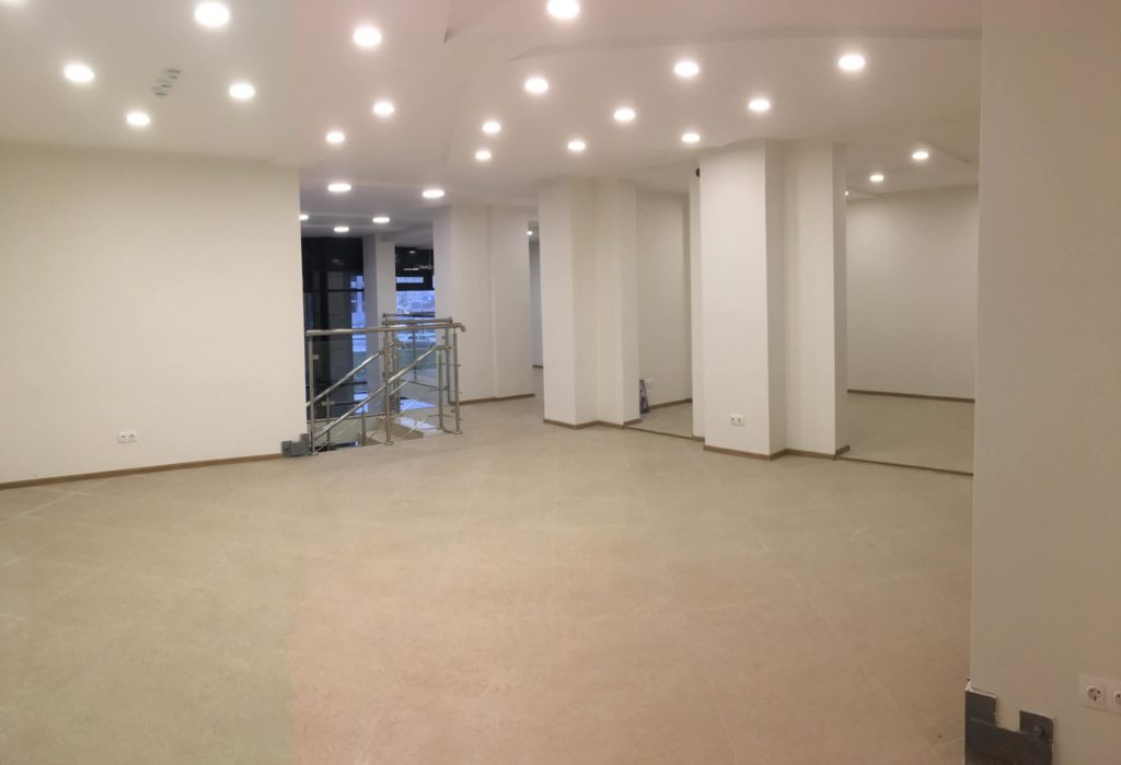Торговое помещение 173,4 м², Комендантский пр., 60 - Антресоль