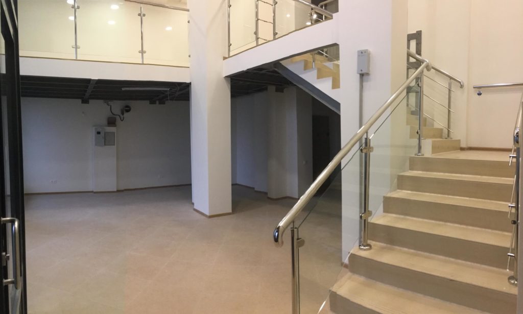 Торговое помещение 173,4 м², Комендантский пр., 60 - Первый этаж